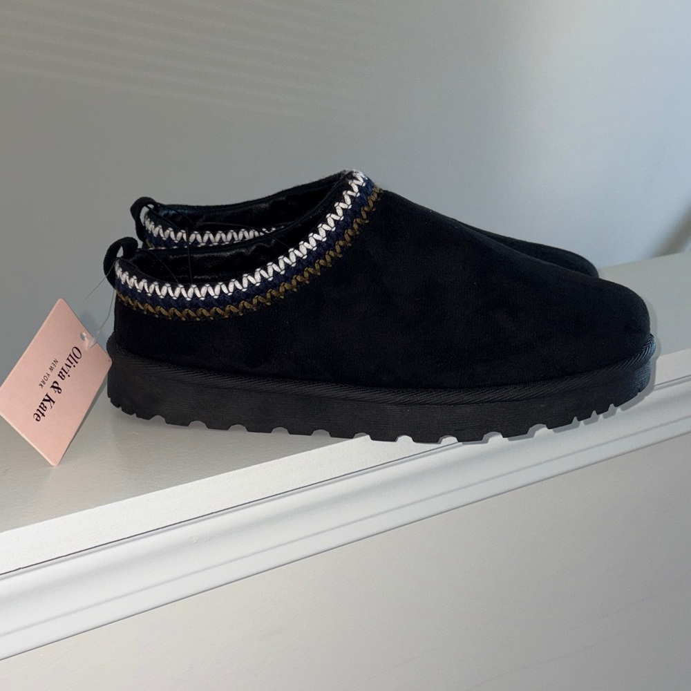 Olive & Kate Black Slip-On Women's Casual Shoe